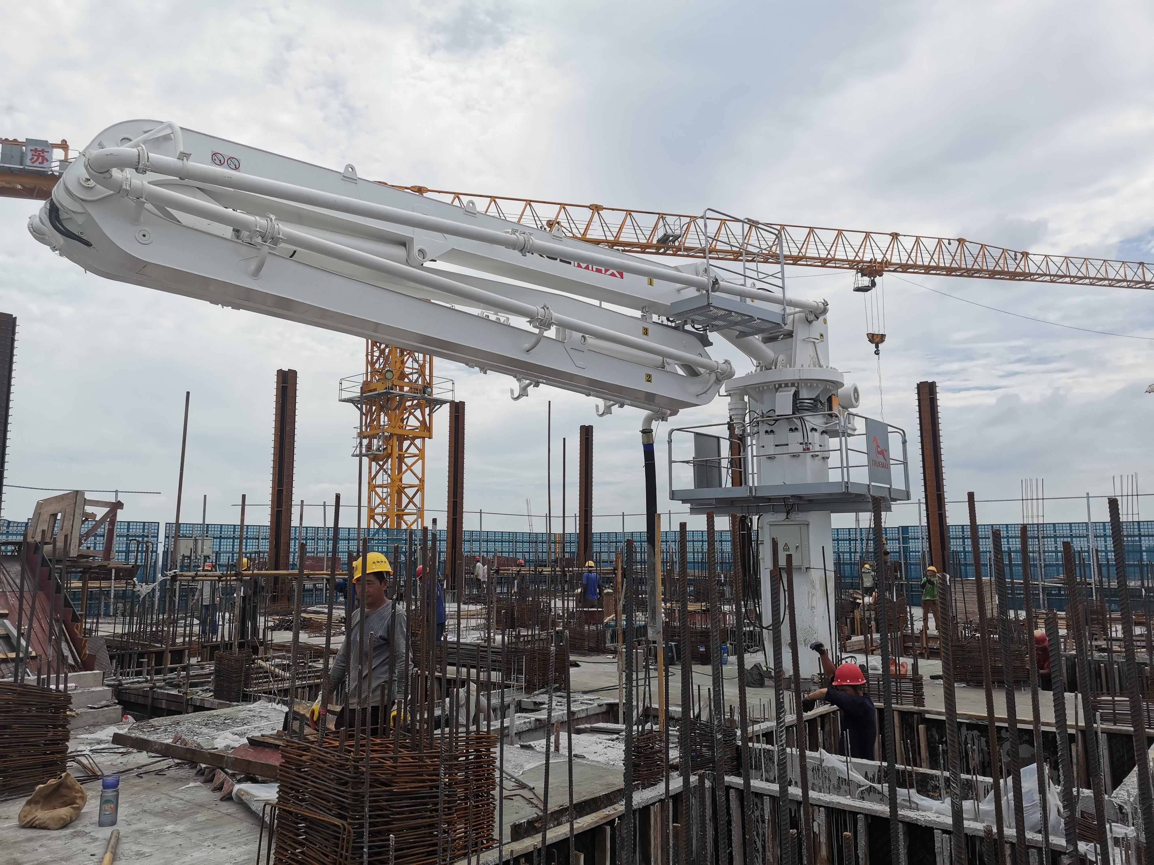 液壓布料機(jī) 液壓布料機(jī)